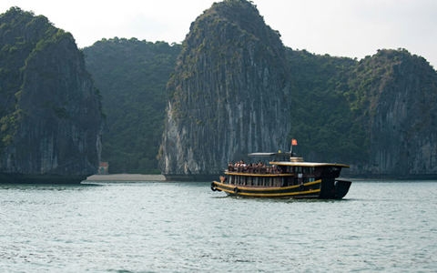 Sail through Halong Bay